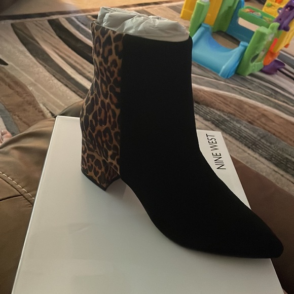 NIB Nine West Iliora animal print booties - Picture 4 of 7